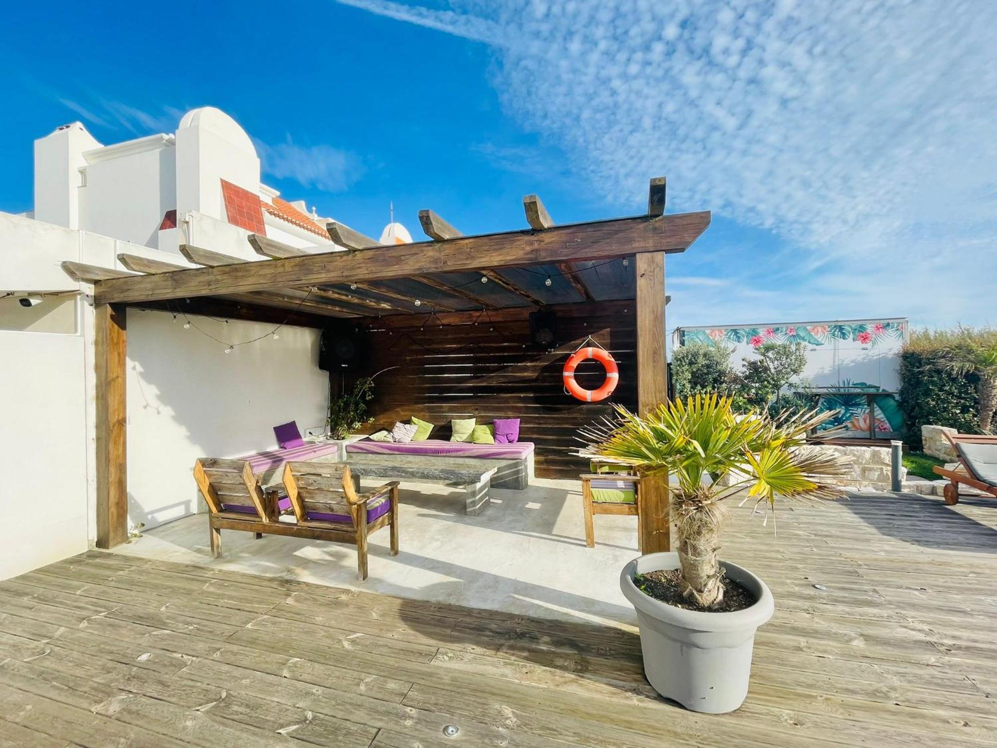 Alex Surf Hostel Baleal Exterior photo