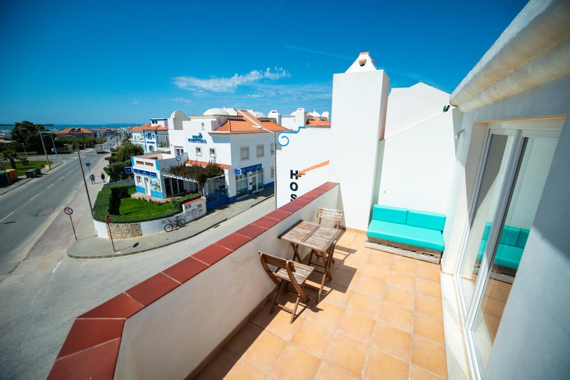 Alex Surf Hostel Baleal Exterior photo